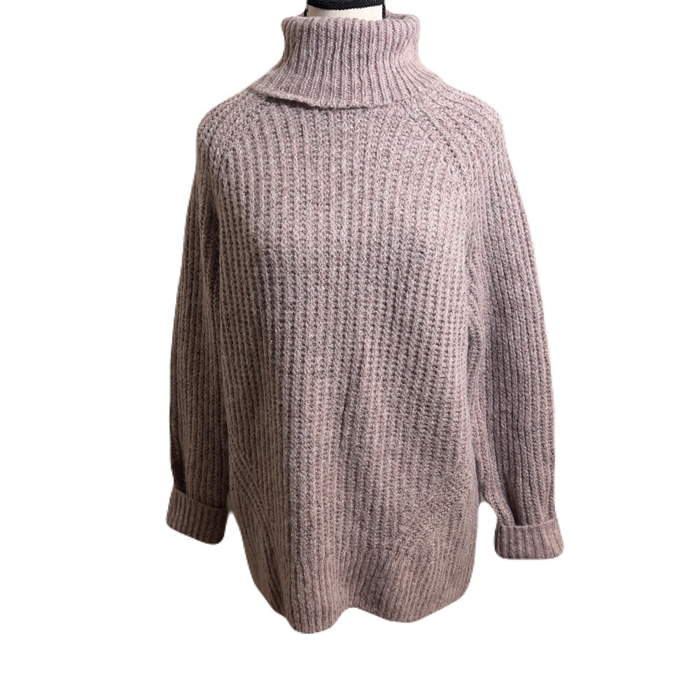 Old Navy Oversized Turtleneck Sweater M Purple Pink Knit Wool Blend Slouchy